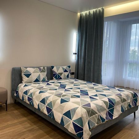 Апартаменти В Районі Автовокзалу Поблизу Обласноі Лікарні Жк Great House,Жк Арена Rivne Eksteriør bilde